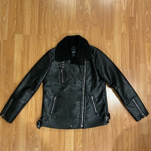 Ardene Faux leather Jacket with Faux Fur - Picture 1 of 2